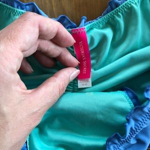 Victoria's Secret Swim - Victoria’s Secret cheeky bikini bottoms Victoria's Secret Swim - Victoria’s Secret cheeky bikini bottoms